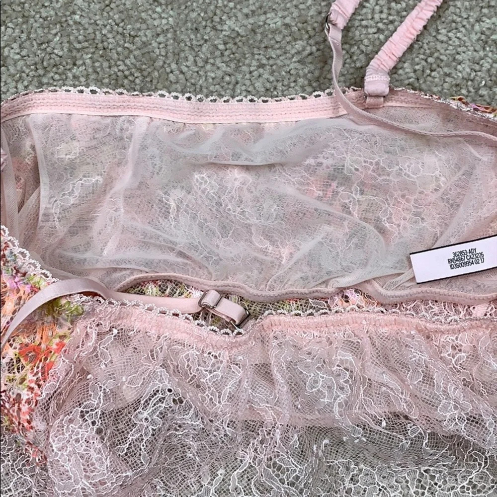 Victoria’s Secret pink dream angels lace bralette - Picture 6 of 7